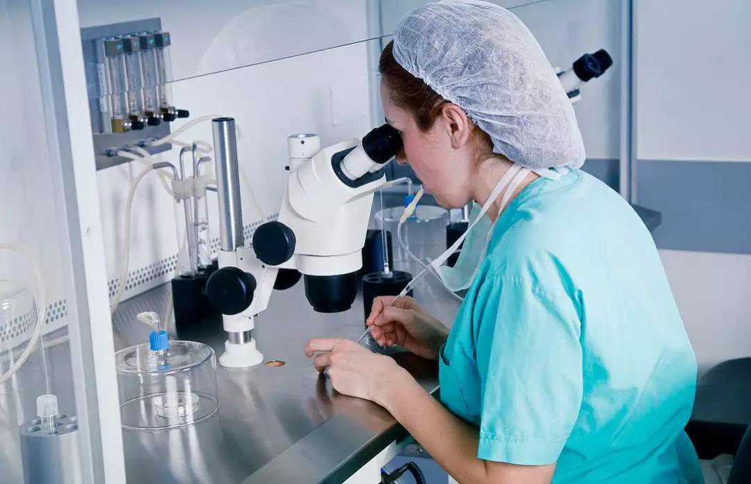 重庆代生孩子联系方式 重庆市妇幼保健院第三代试管包生男孩价格多少? ‘四维