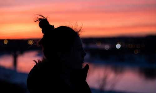 新西兰移民出生公证{新西兰父母团聚移民暂时关闭：常见问题及策略解读}