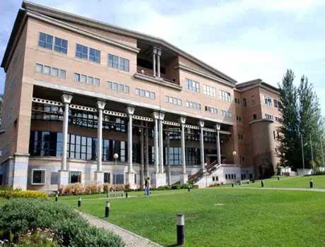 欧洲移民什么条件【2016移民政策趋势分析：美国涨价欧洲购房移民热】